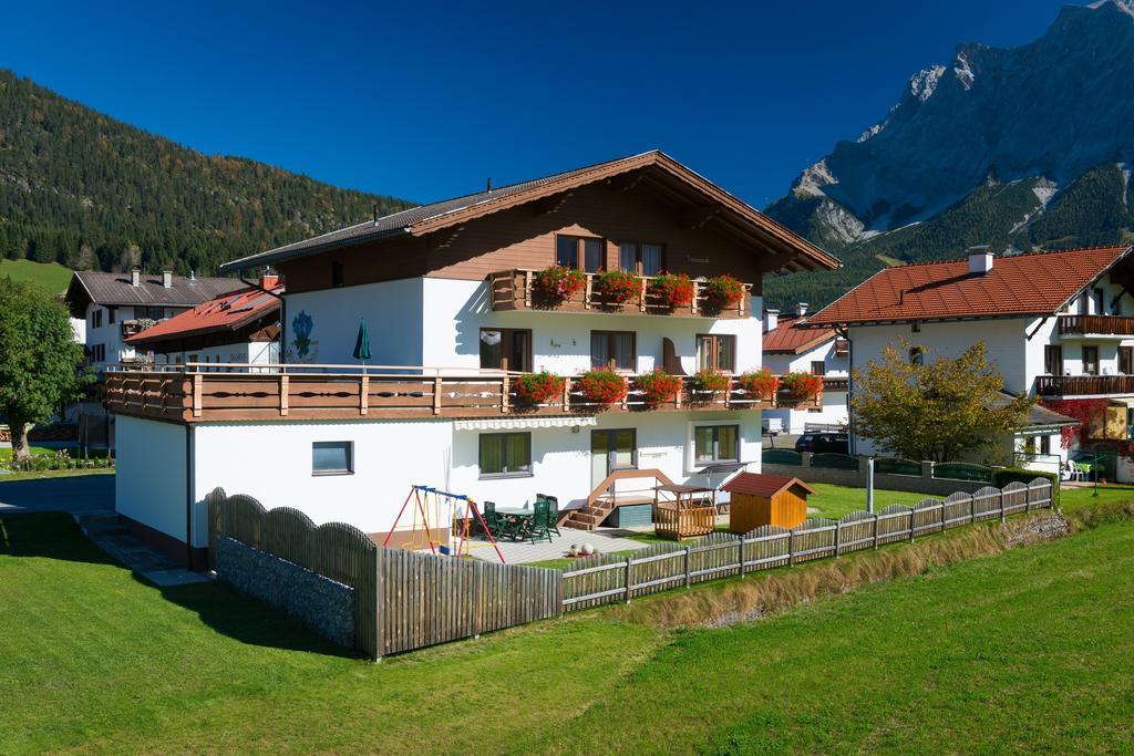 Апартаменти Haus Enzian Лермос Екстер'єр фото